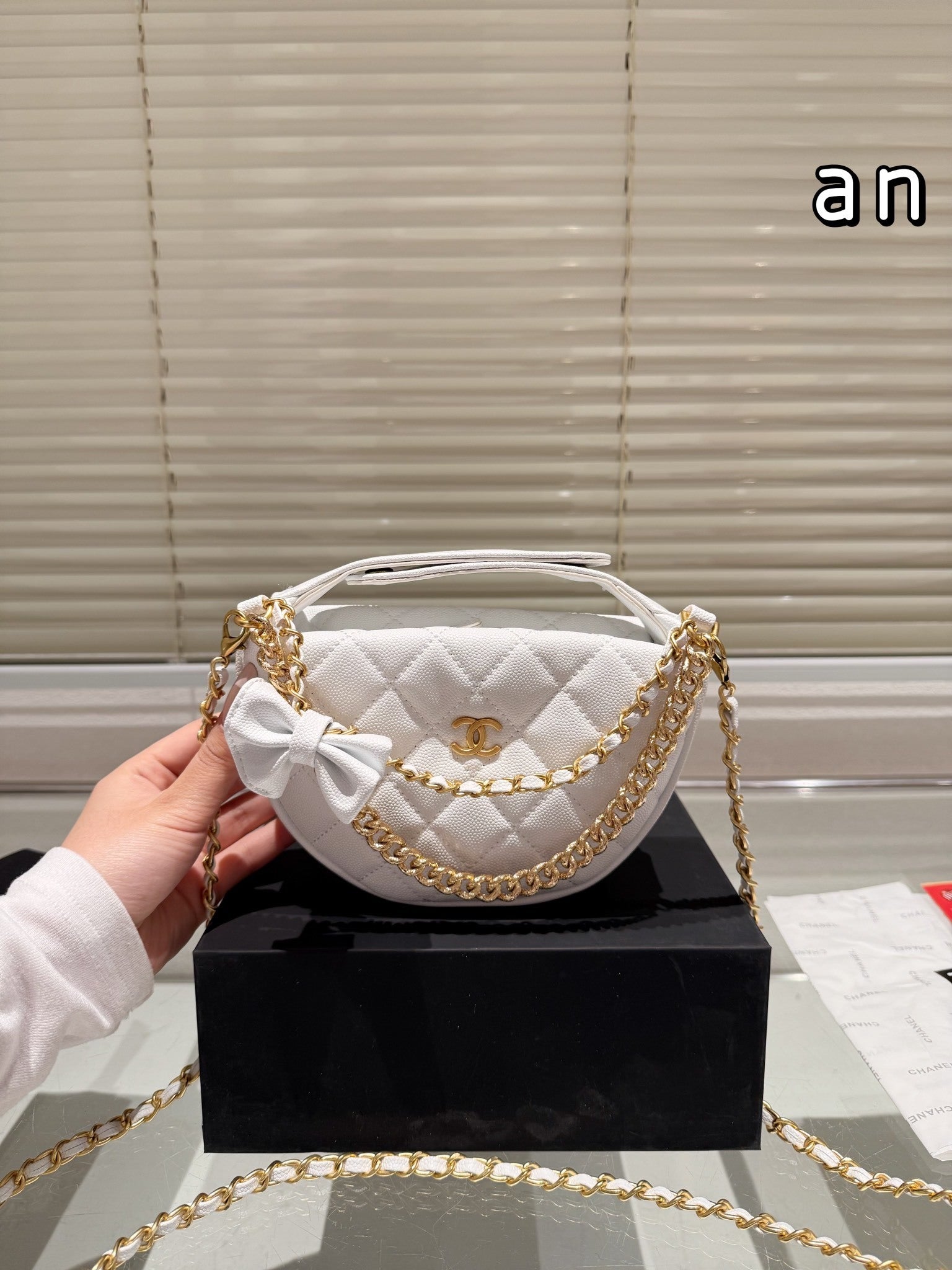 020 €75 Chanel Bow Bag 20*12 | album | Whatsapp：+852 6900 8591 | Supplier Product Catalog