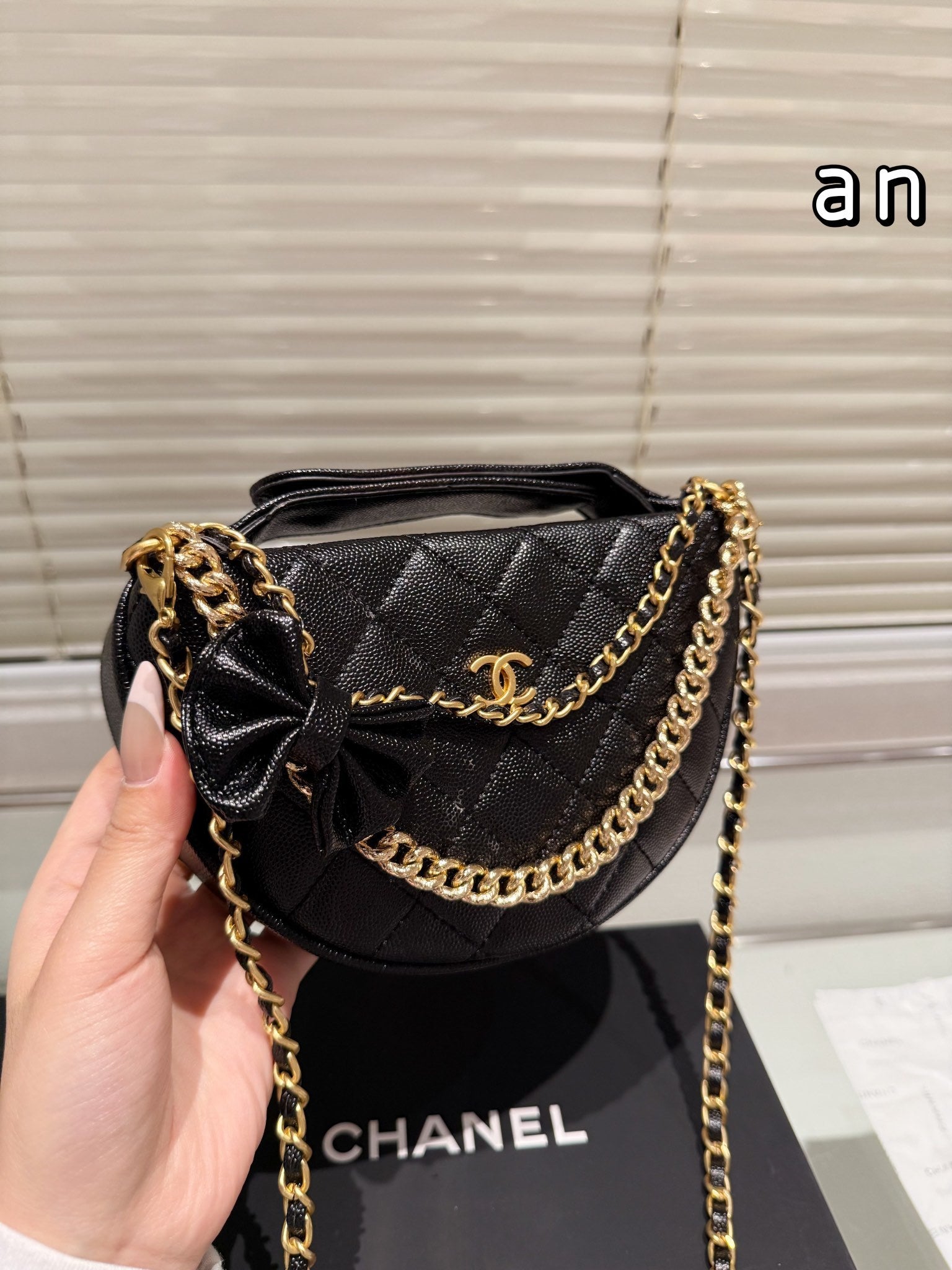 020 €75 Chanel Bow Bag 20*12 | album | Whatsapp：+852 6900 8591 | Supplier Product Catalog