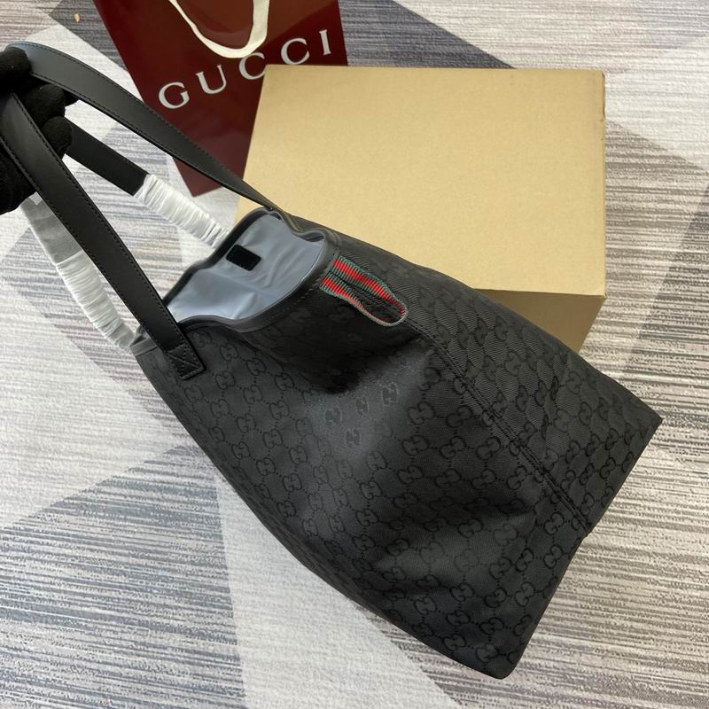 835567 35.5x34x24cm MP (1)
