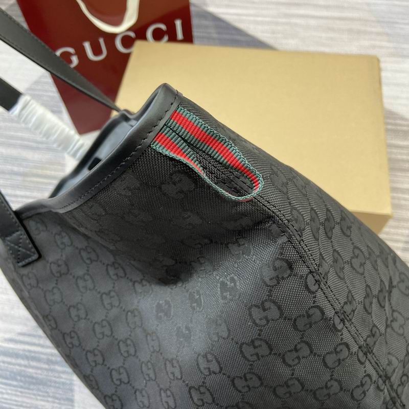 835567 35.5x34x24cm MP (1)
