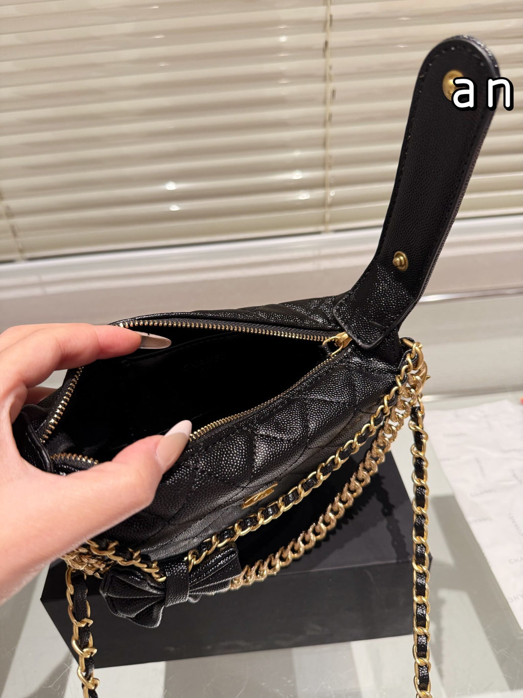 020 €75 Chanel Bow Bag 20*12 | album | Whatsapp：+852 6900 8591 | Supplier Product Catalog