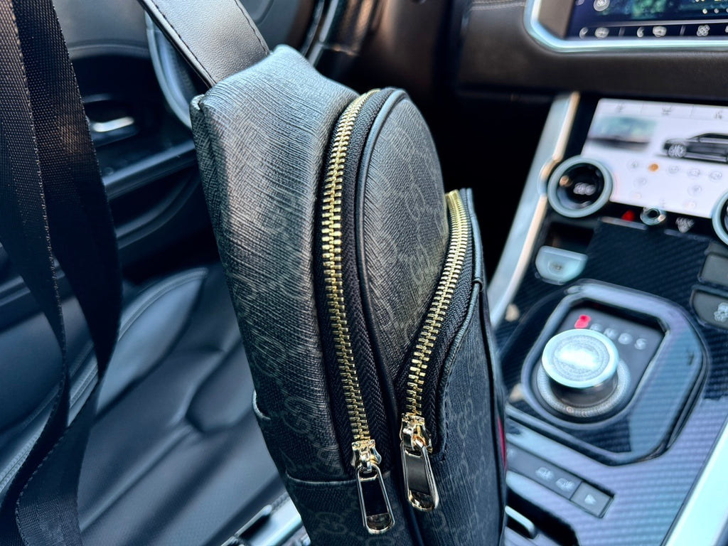 001 95€ paquete de pecho/胸包17*28cm | album | Whatsapp：+852 6900 8591 | Supplier Product Catalog