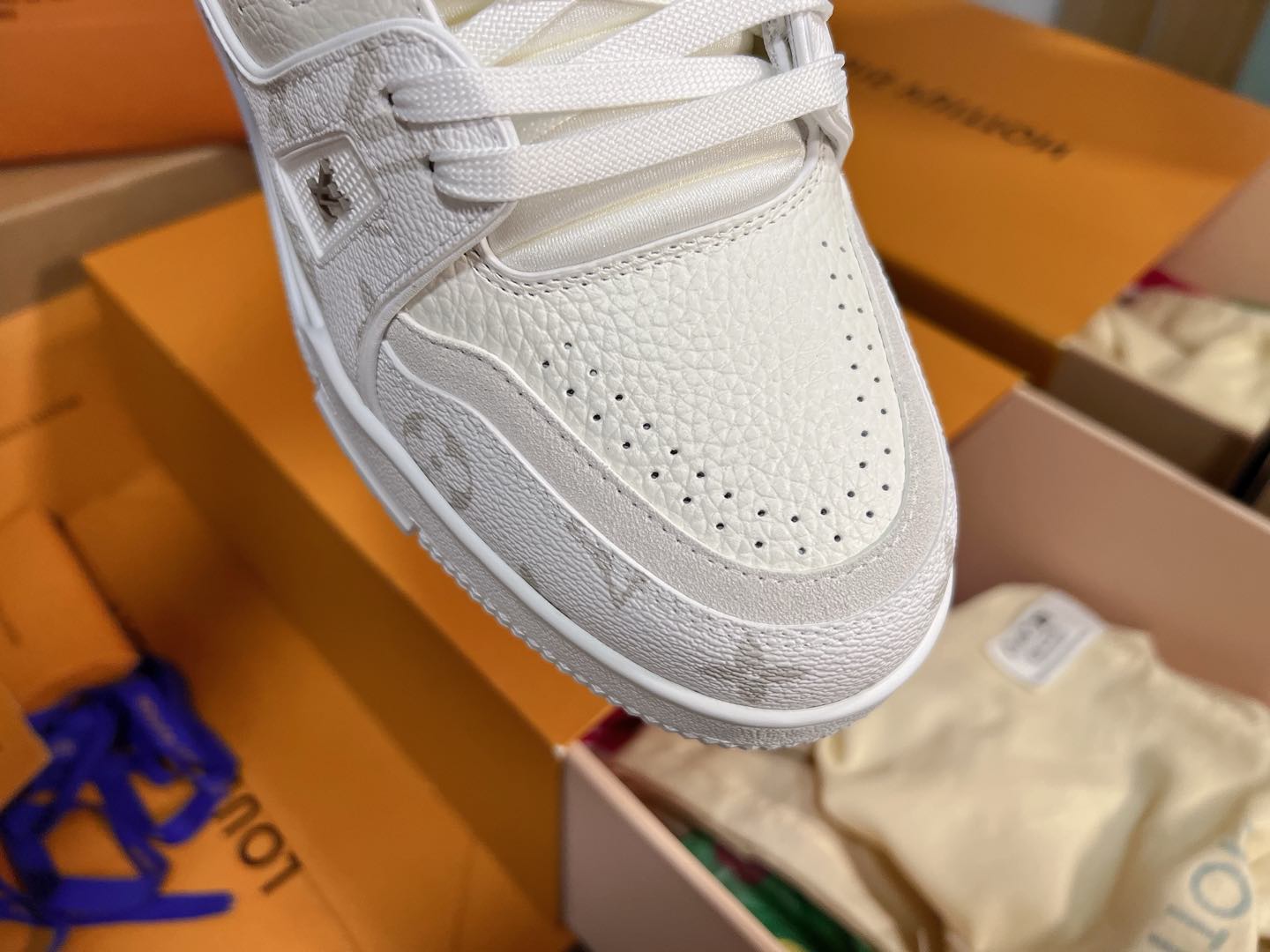 LV Trainer Sneaker – White Monogram
