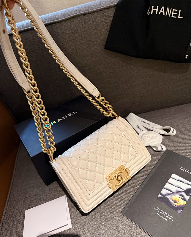 Chanel leboy24ss chain bag