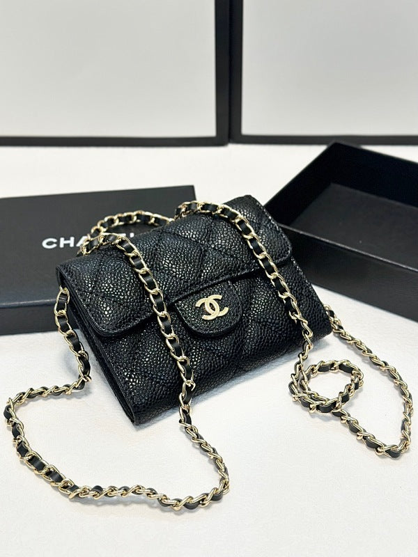 CHANEL Chain Bag